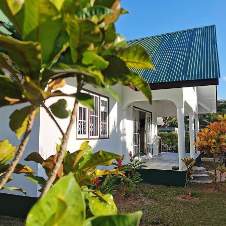 Chez Marva Grande Villa Coco 3 A 12 Personnes La Digue Kültér fotó
