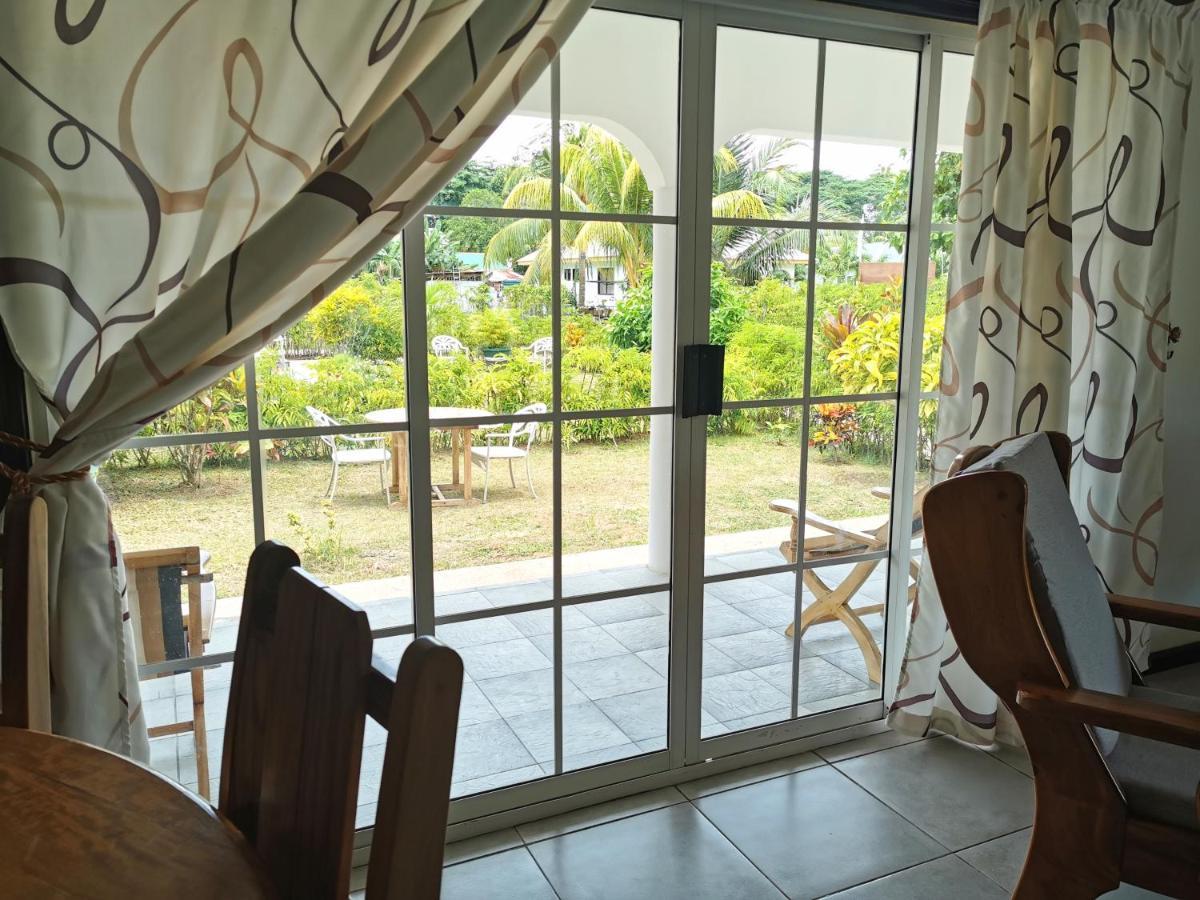 Chez Marva Grande Villa Coco 3 A 12 Personnes La Digue Kültér fotó