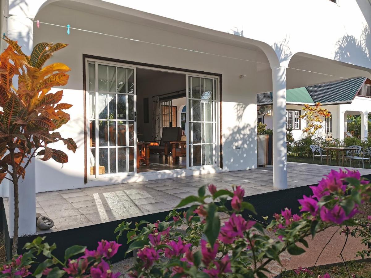 Chez Marva Grande Villa Coco 3 A 12 Personnes La Digue Kültér fotó