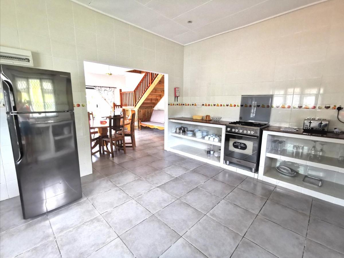 Chez Marva Grande Villa Coco 3 A 12 Personnes La Digue Kültér fotó